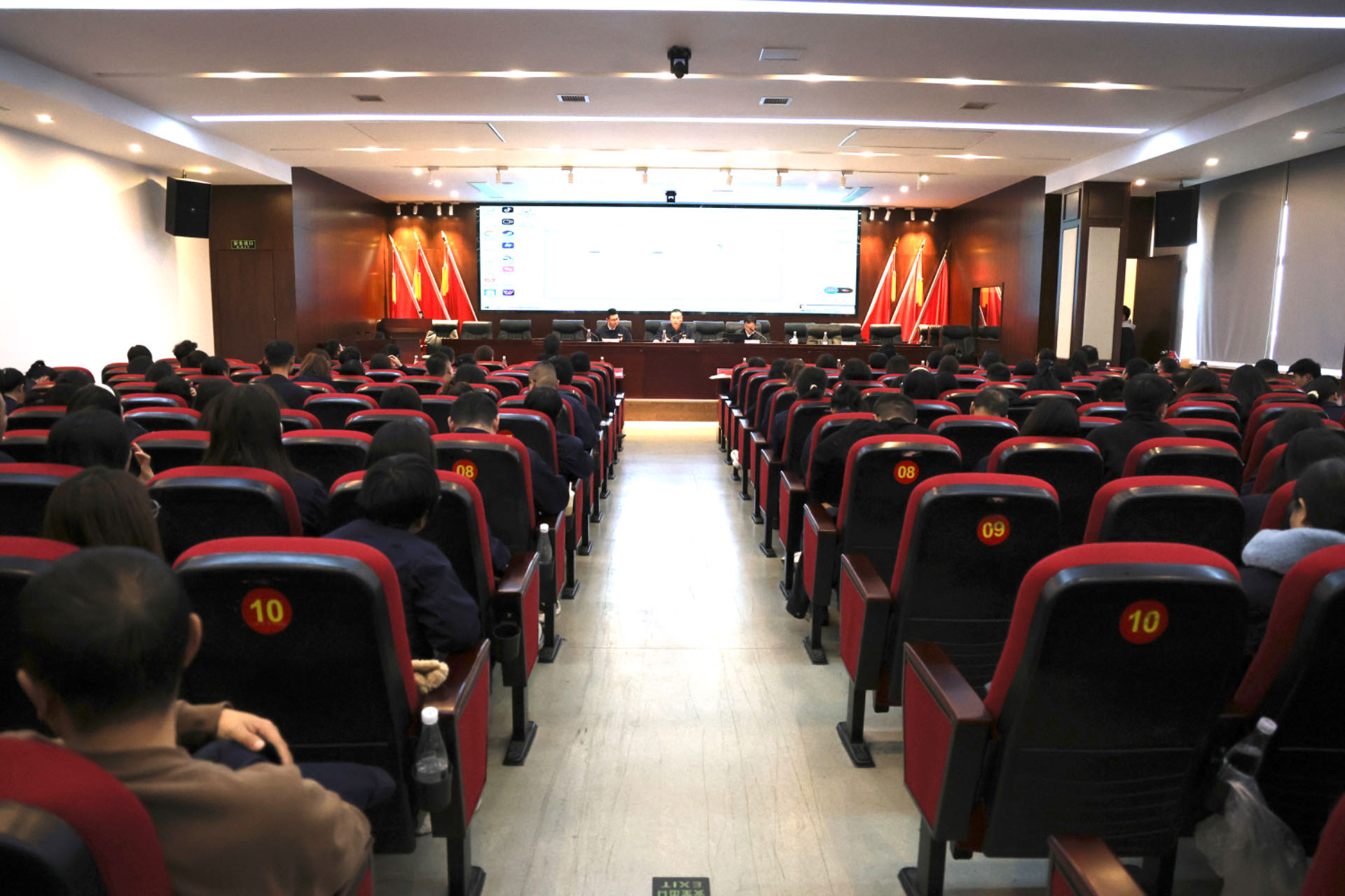 图片1.jpg 图片1.jpg
